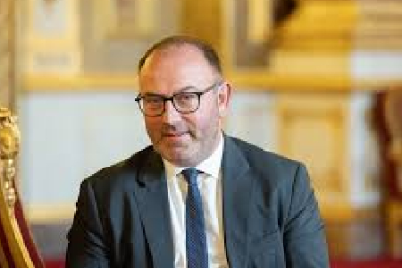 Loi Duplomb promulguée, mais censurée 